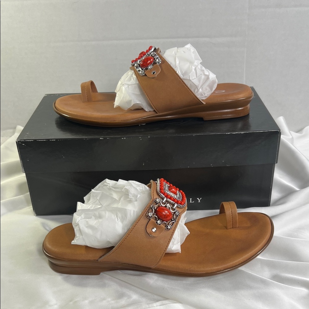 Contesa Mohana‎ Women’s Tan Sandals Silver Red Bead Accent 7 Italy Leather